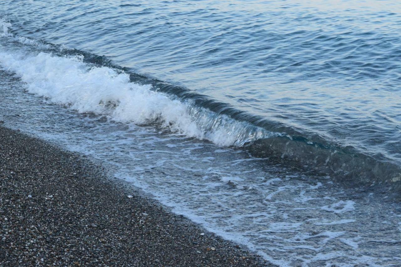 Appartamento I Puritani On The Beach Giardini Naxos Exterior photo